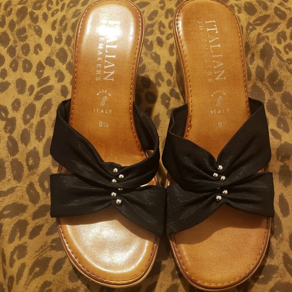Black and Tan Wedges